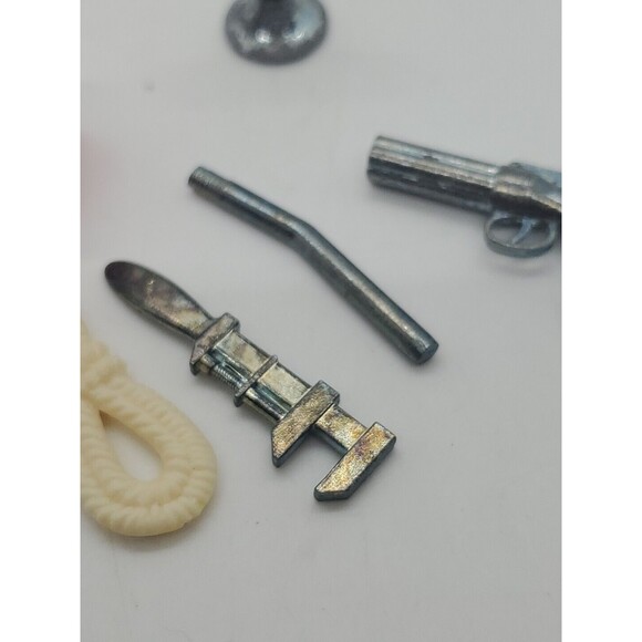 Clue Wepon Replacement Pieces Vintage Mystery Game 80's - Picture 6 of 10